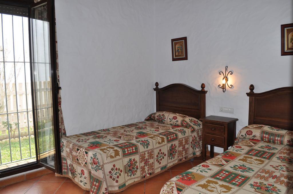 Holiday Home El Olivo Conil โกนิล เด ลาฟรอนเตรา ห้อง รูปภาพ
